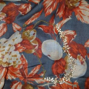 Icing Gold and White Floral Necklace